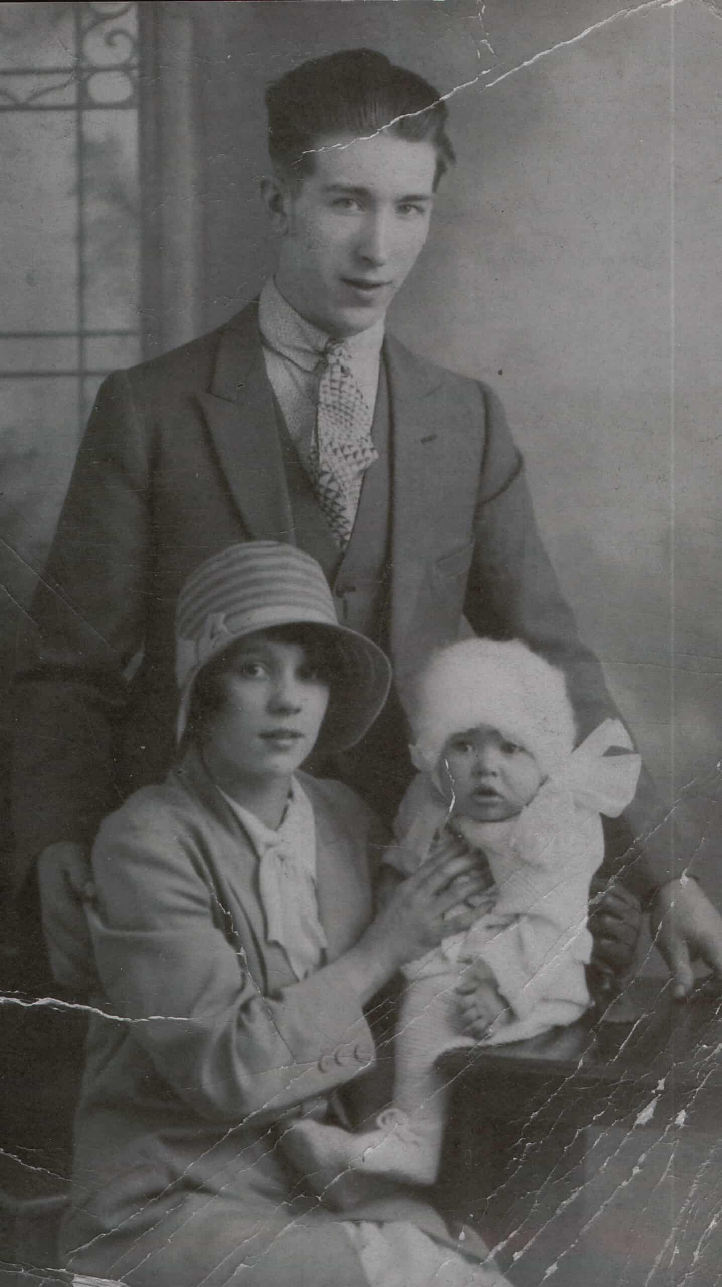 Thomas Moore with wife Winifred and son Brian